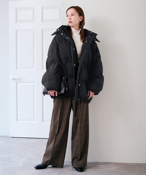 U by SPICK&SPAN(ユーバイスピックアンドスパン)の「裏起毛タックパンツ(スラックス・レディース・チャコールグレー/ブラウン・36/38)」の14枚目の写真