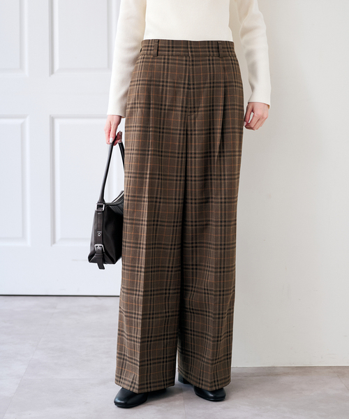 U by SPICK&SPAN(ユーバイスピックアンドスパン)の「裏起毛タックパンツ(スラックス・レディース・チャコールグレー/ブラウン・36/38)」の16枚目の写真