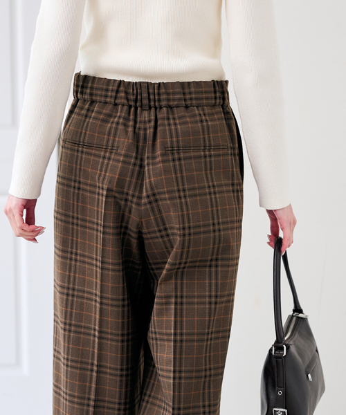U by SPICK&SPAN(ユーバイスピックアンドスパン)の「裏起毛タックパンツ(スラックス・レディース・チャコールグレー/ブラウン・36/38)」の19枚目の写真