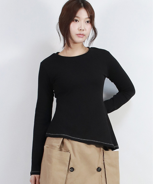 DEMARC(ドゥマーク)の「unbalanced slim fit long-sleeve T-shirt Black(Tシャツ/カットソー・レディース・ブラック・SMALL/MEDIUM)」の4枚目の写真