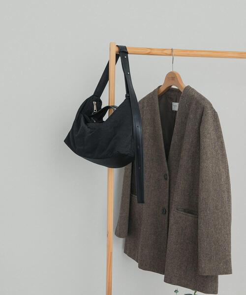 URBAN RESEARCH DOORS(アーバンリサーチドアーズ)の「撥水ナイロン2WAYバッグ(ショルダーバッグ・レディース・ブラック/ベージュ・-)」の10枚目の写真