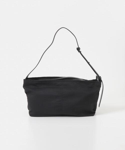 URBAN RESEARCH DOORS(アーバンリサーチドアーズ)の「撥水ナイロン2WAYバッグ(ショルダーバッグ・レディース・ブラック/ベージュ・-)」の9枚目の写真