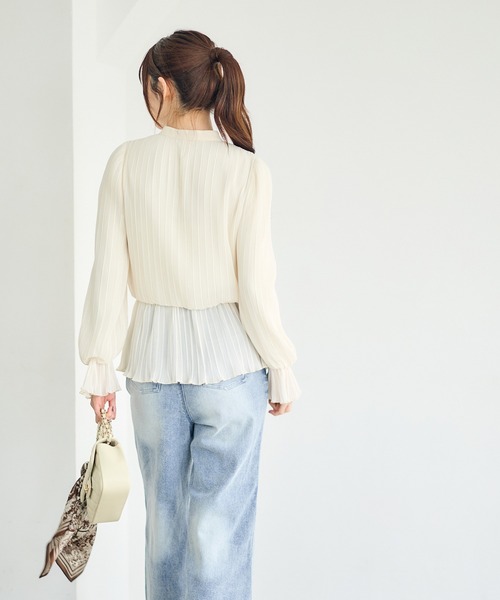 12Twelve Agenda（トゥエルブ　アジェンダ）の「総プリーツペプラムブラウス（シャツ/ブラウス・レディース・ブラック/アイボリー・M）」の7枚目の写真