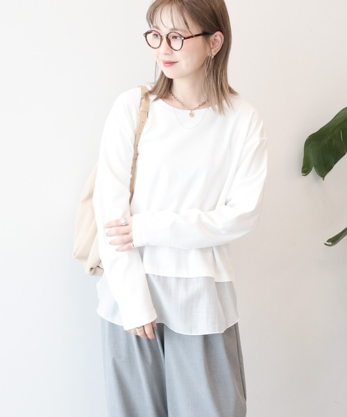 AMERICAN HOLIC(アメリカンホリック)の「裾異素材プルオーバー(Tシャツ/カットソー・レディース・オフホワイト/ブラック・FREE)」の1枚目の写真