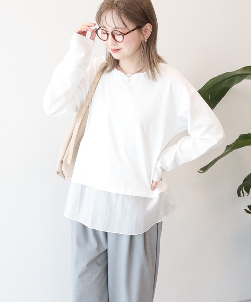 AMERICAN HOLIC(アメリカンホリック)の「裾異素材プルオーバー(Tシャツ/カットソー・レディース・オフホワイト/ブラック・FREE)」の4枚目の写真