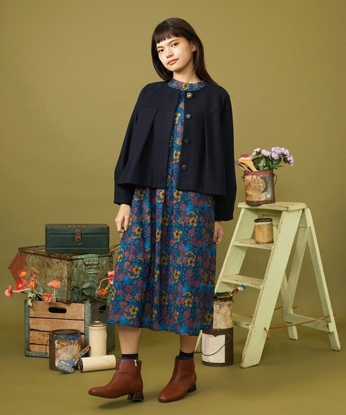 Jocomomola（ホコモモラ）の「圧縮天竺 ショートジャケット［オケージョン］（ノーカラージャケット・レディース・パープル/ネイビー・40）」の4枚目の写真
