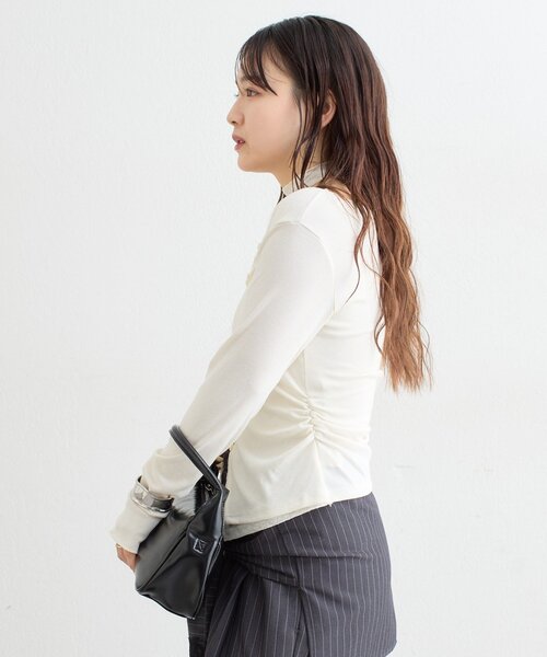 mystic（ミスティック）の「【ZOZO限定ITEM】レースチョーカ-付きレイヤードカットソー（Tシャツ/カットソー・レディース・グレー/ブラウン/オフホワイト・FREE）」の7枚目の写真
