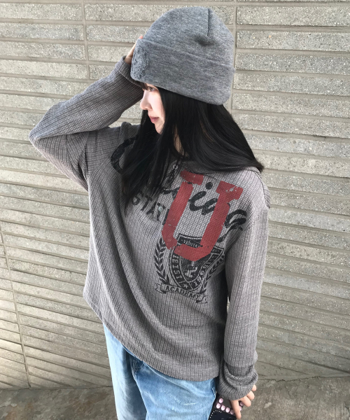エンブレム ヘンリーネックフーディー グレー