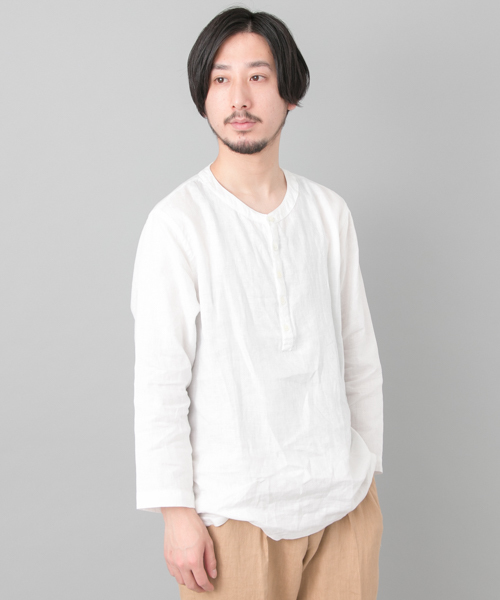 URBAN RESEARCH(アーバンリサーチ)の「URBAN RESEARCH リネンヘンリー8分袖シャツTee(シャツ/ブラウス・メンズ・インディゴブルー/ホワイト/ブラック・LARGE/MEDIUM)」の1枚目の写真