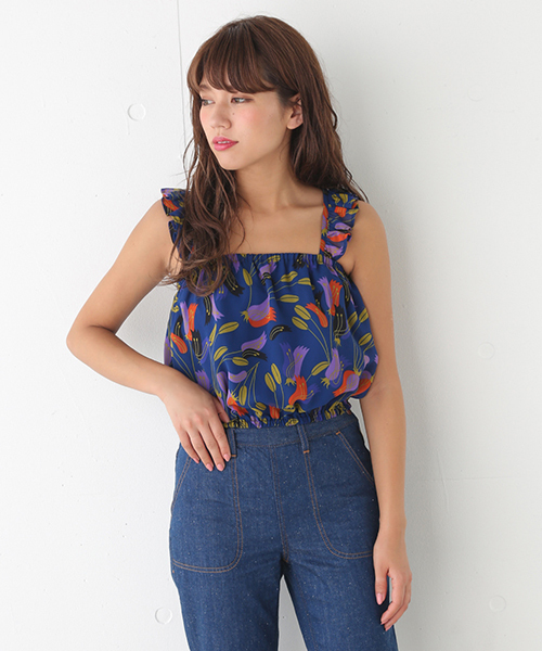 SLY(スライ)の「KIELO FLOWER フリルTOPS(タンクトップ・レディース・ダークグリーン/レッド/ネイビー・FREE)」の3枚目の写真