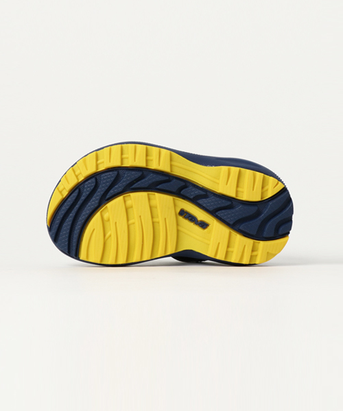 Teva(テバ)の「キッズテバサイクロン4(サンダル・キッズ・ピンク/ネイビー・17cm/15cm/16cm)」の4枚目の写真