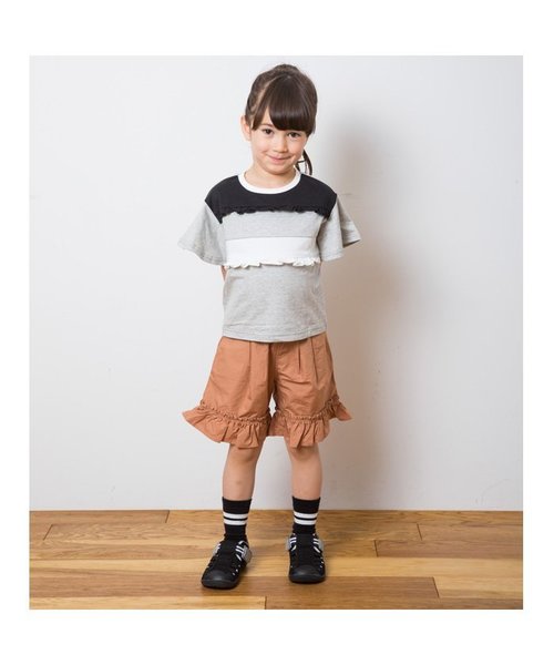 apres les cours（アプレレクール）の「袖フレア切替フリルTシャツ（Tシャツ/カットソー・キッズ・グレー/オフホワイト/ブラック・100/120/110/130/90/80）」の12枚目の写真
