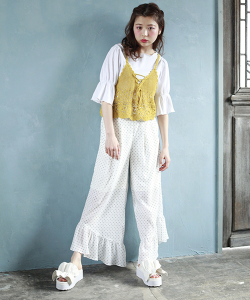 one after another NICE CLAUP（ワンアフターアナザーナイスクラップ）の「キャンディースリーブ半袖トップス（Tシャツ/カットソー・レディース・ラベンダー/ブラック/オフホワイト/イエロー・FREE）」の11枚目の写真