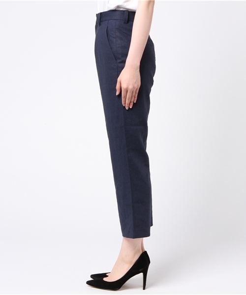 MOUSSY(マウジー)の「LINEN CROPPED PANTS(その他パンツ・レディース・ベージュ/ネイビー・1/2)」の4枚目の写真