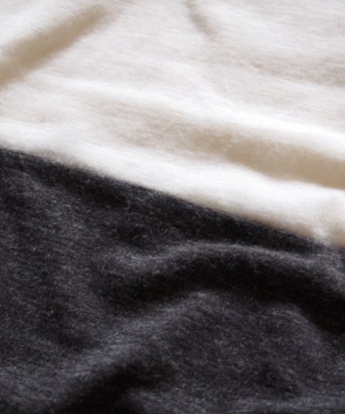 BEATJIVE（ビートジャイブ）の「ドルマンスリーブワイドシルエットニットセーター メンズ（ニット/セーター・メンズ・チャコールグレー/ブラック/レッド系その他/レッド系その他2/ブラック系その他・FREE）」の12枚目の写真