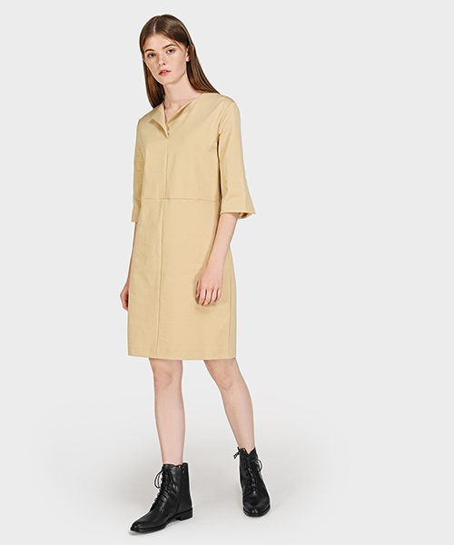 CHARLES & KEITH(チャールズ & キース)の「レースアップカフブーツ / LACE-UP CALF BOOTS(ブーツ・レディース・オリーブ/ブラック・22.5cm/23.5cm/23cm/24.5cm/25cm)」の10枚目の写真