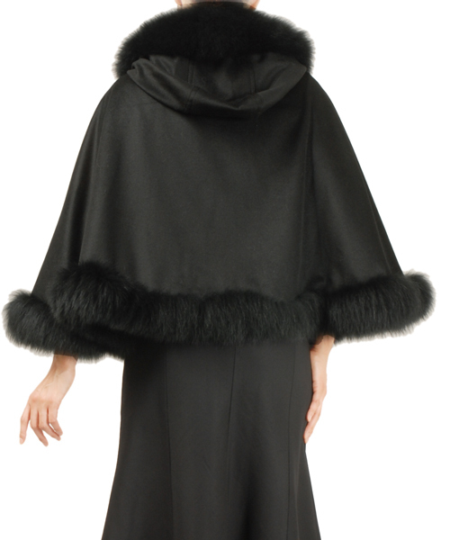 sankyo shokai（サンキョウショウカイ）の「カシミヤケープ（ポンチョ・レディース・ブラック/キャメル/ダークブラウン・FREE）」の6枚目の写真