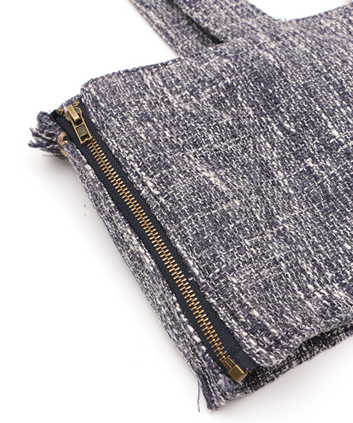 チチカカ(チチカカ)の「ツィードブレードビスチェ プルオーバー(キャミソール・レディース・ベージュ/ネイビー・FREE)」の4枚目の写真