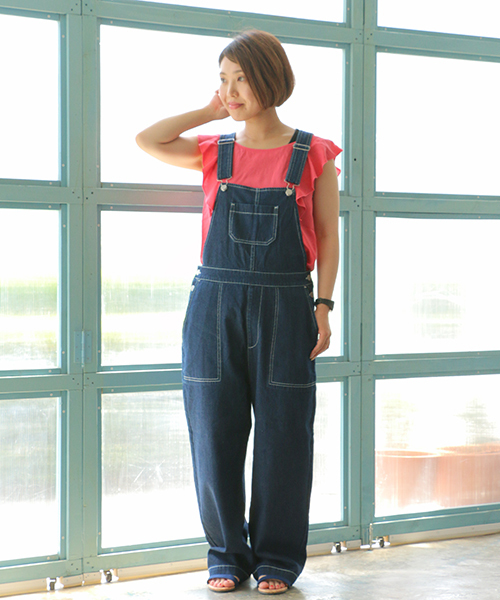 LBC（エルビーシー）の「オーバーオール（デニムパンツ・レディース・ベージュ/ブルー・L/M）」の2枚目の写真