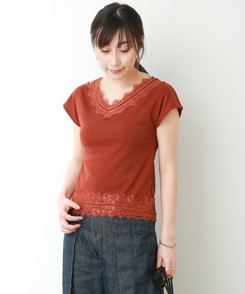 MARLENE JOBERT（マルレーヌ　ジョベル）の「テレコレースカットソー（Tシャツ/カットソー・レディース・ブラック/パープル/ブラウン/オフホワイト・M）」の3枚目の写真