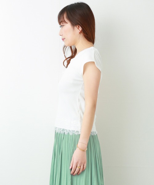 MARLENE JOBERT（マルレーヌ　ジョベル）の「テレコレースカットソー（Tシャツ/カットソー・レディース・ブラック/パープル/ブラウン/オフホワイト・M）」の14枚目の写真