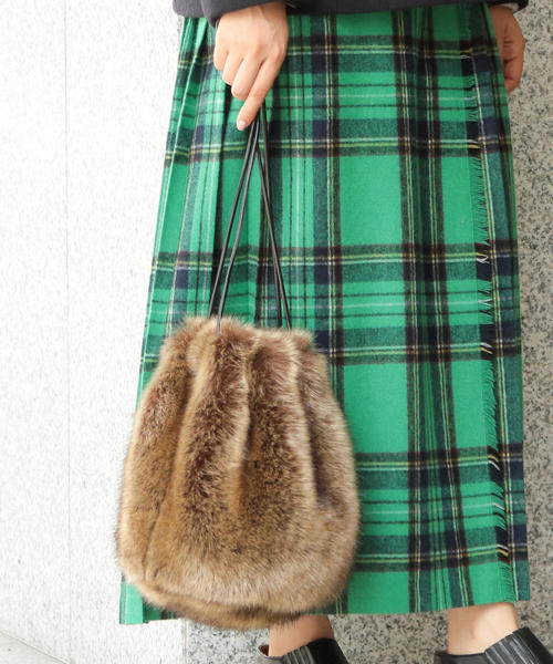 BEAUTY&YOUTH UNITED ARROWS（ビューティーアンドユースユナイテッドアローズ）の「BY∴ フェイクファードローストバッグ（ショルダーバッグ・レディース・ブラウン・FREE）」の4枚目の写真