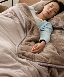 EMOOR（エムール）の「もちふわ触感【EMOORHEAT】エムールヒート(R)2枚合わせ綿入りあったか厚手毛布/ダブル（寝具・メンズ）」