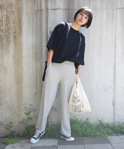 classicalelf（クラシカルエルフ）の「外スリット入りワッフル地ワイドルーズストレート無地イージーパンツ(フルレングス)（スウェットパンツ・レディース・ブラック/ブラウン/グレー・MEDIUM/LARGE/X-LARGE/XX-LARGE）」の5枚目の写真