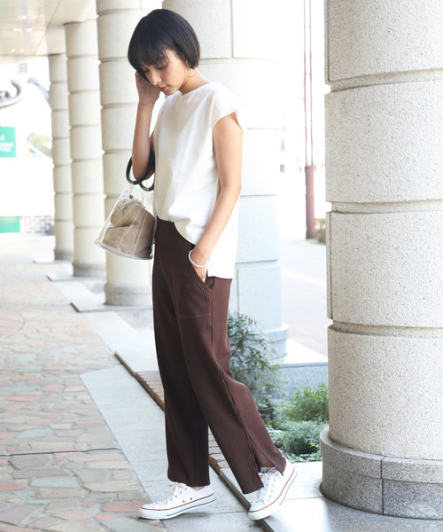 classicalelf（クラシカルエルフ）の「外スリット入りワッフル地ワイドルーズストレート無地イージーパンツ(フルレングス)（スウェットパンツ・レディース・ブラック/ブラウン/グレー・MEDIUM/LARGE/X-LARGE/XX-LARGE）」の8枚目の写真