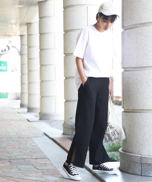 classicalelf（クラシカルエルフ）の「外スリット入りワッフル地ワイドルーズストレート無地イージーパンツ(フルレングス)（スウェットパンツ・レディース・ブラック/ブラウン/グレー・MEDIUM/LARGE/X-LARGE/XX-LARGE）」の13枚目の写真