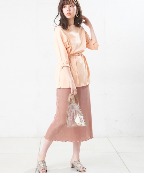 natural couture（ナチュラルクチュール）の「細ベルト付きボートネックT（Tシャツ/カットソー・レディース・ベージュ/オフホワイト/オレンジ/モカ/スミクロ・FREE）」の19枚目の写真