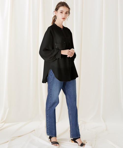 STUDIOUS（ステュディオス）の「【STUDIOUS】ライトシアー ボリュームスリーブ ノーカラーシャツ（シャツ/ブラウス・レディース・ブラック/アイボリー・FREE）」の6枚目の写真