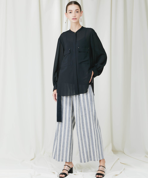 STUDIOUS（ステュディオス）の「【STUDIOUS】ライトシアー ボリュームスリーブ ノーカラーシャツ（シャツ/ブラウス・レディース・ブラック/アイボリー・FREE）」の14枚目の写真