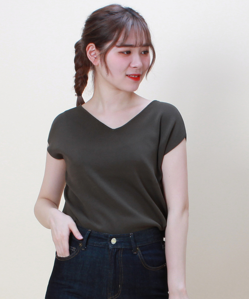 TRUDEA(トルディア)の「バックメタルプレート フレンチスリーブニット(ニット/セーター・レディース・ホワイト/ブラック/モカ/カーキ/ネイビー/ピンク・MEDIUM/LARGE)」の5枚目の写真
