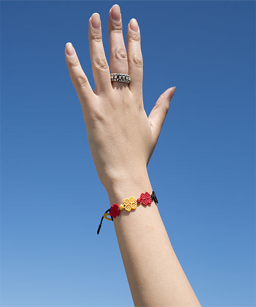 ODORANTES nano･universe（オドラント ナノ・ユニバース）の「cruciani/wb:FLAGS（ブレスレット・レディース・その他1/その他2/その他3/その他10/その他4/その他5/その他6/その他7/その他8/その他9・FREE）」の5枚目の写真