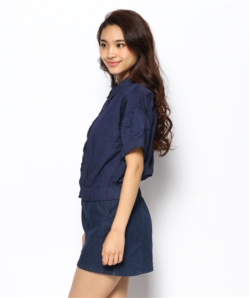 Kastane（カスタネ）の「【Kastane】半袖ギャザーブラウスデニム（シャツ/ブラウス・レディース・ブルー・FREE）」の6枚目の写真