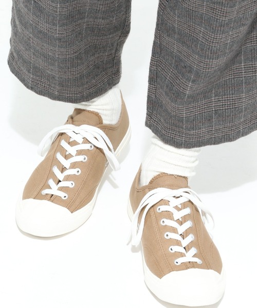 LAKOLE（ラコレ）の「【撥水/抗菌防臭】レースアップスニーカー[MEN] / LAKOLE（スニーカー・メンズ・キャメル/ブラック/ホワイト・MEDIUM/LARGE）」の3枚目の写真