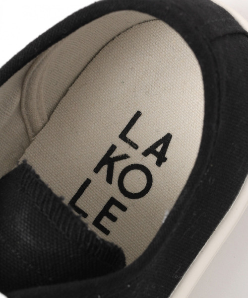 LAKOLE（ラコレ）の「【撥水/抗菌防臭】レースアップスニーカー[MEN] / LAKOLE（スニーカー・メンズ・キャメル/ブラック/ホワイト・MEDIUM/LARGE）」の5枚目の写真