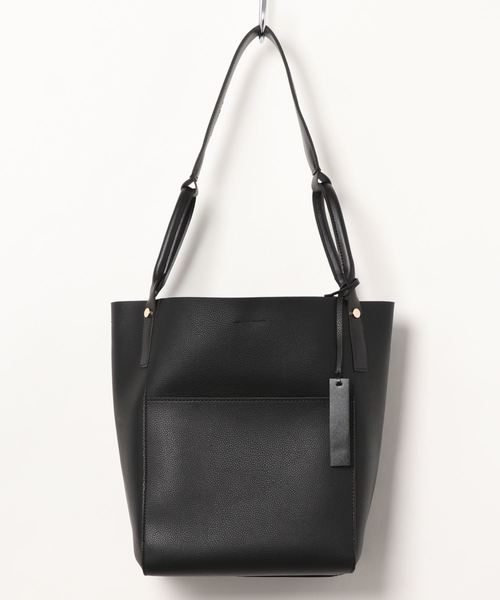 DouDou（ドゥドゥ）の「ポーチ付バケツ型バッグ（ショルダーバッグ・レディース・ブラック/グレイッシュベージュ・FREE）」の2枚目の写真