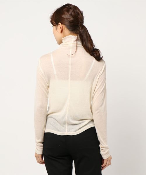 LOWRYS FARM（ローリーズファーム）の「ボトルネックプルオーバー　869354（Tシャツ/カットソー・レディース・ブラック/オフホワイト/グリーン・FREE）」の4枚目の写真