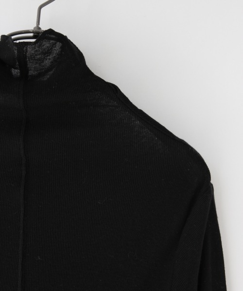 LOWRYS FARM（ローリーズファーム）の「ボトルネックプルオーバー　869354（Tシャツ/カットソー・レディース・ブラック/オフホワイト/グリーン・FREE）」の15枚目の写真