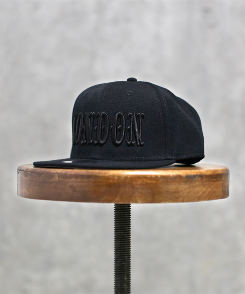 NANO universe（ナノユニバース）の「Mighty Shine(マイティシャイン)/ 別注Ottoキャップcity（キャップ・メンズ・ブラック/ネイビー/その他1/その他2・50）」の2枚目の写真