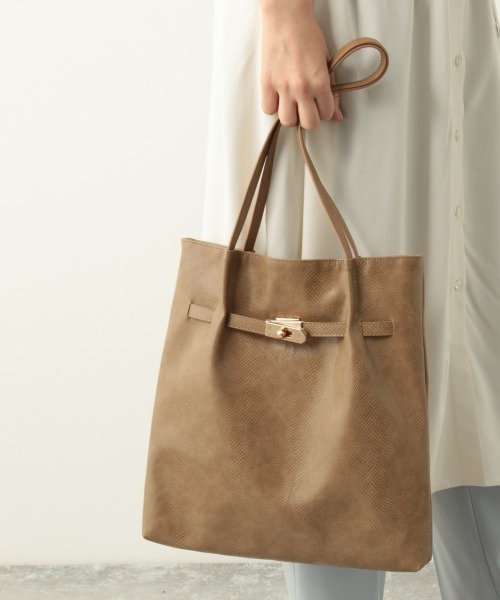 GLOBAL WORK(グローバルワーク)の「メタルポイントトート/891684(トートバッグ・レディース・ブラック/ベージュ/グリーン/アイボリー・FREE)」の3枚目の写真