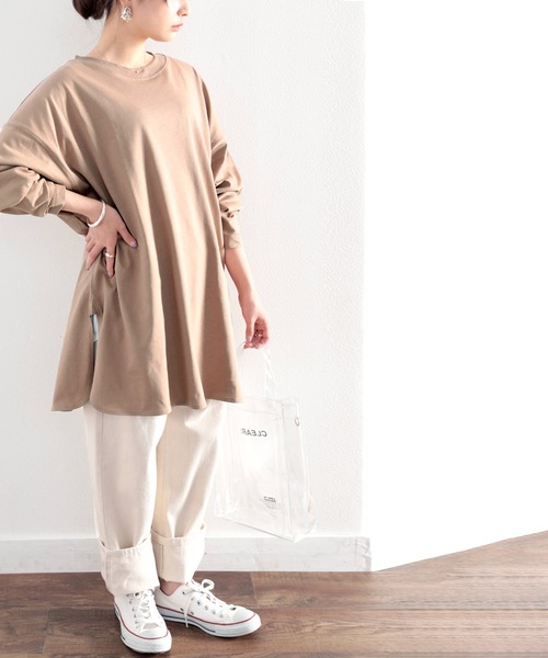 classicalelf（クラシカルエルフ）の「スリットで抜け感を、バックプリント無地ロング丈カットソー（Tシャツ/カットソー・レディース・ホワイト/ブラック/ベージュ/モカ/ブラウン系その他/グリーン系その他・MEDIUM/X-LARGE）」の17枚目の写真