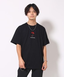 【NEVEREVERBAD】RED ROSE EMBROIDERED T-SHIRT