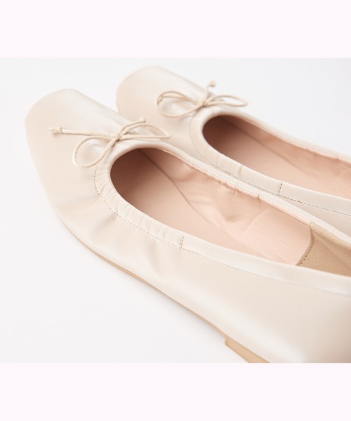 one after another NICE CLAUP(ワンアフターアナザーナイスクラップ)の「バレエシューズ(バレエシューズ・レディース・ピンクベージュ/ゴールド/ベージュ・LARGE/MEDIUM/SMALL)」の10枚目の写真