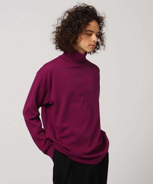 tk.TAKEO KIKUCHI（ティーケータケオキクチ）の「【S～3L】ミラノリブタートルネックニットソー（ユニセックスアイテム）（Tシャツ/カットソー・レディース・ブラック/ダークグリーン/ベージュ/ブラウン系/ピンク系/オフホワイト/ダークブラウン/ライトグレー/グリーン/ライトブルー/ダークグレー/グレー系・01/02/03/04/05）」の12枚目の写真