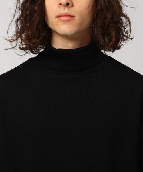 tk.TAKEO KIKUCHI（ティーケータケオキクチ）の「【S～3L】ミラノリブタートルネックニットソー（ユニセックスアイテム）（Tシャツ/カットソー・レディース・ブラック/ダークグリーン/ベージュ/ブラウン系/ピンク系/オフホワイト/ダークブラウン/ライトグレー/グリーン/ライトブルー/ダークグレー/グレー系・01/02/03/04/05）」の17枚目の写真