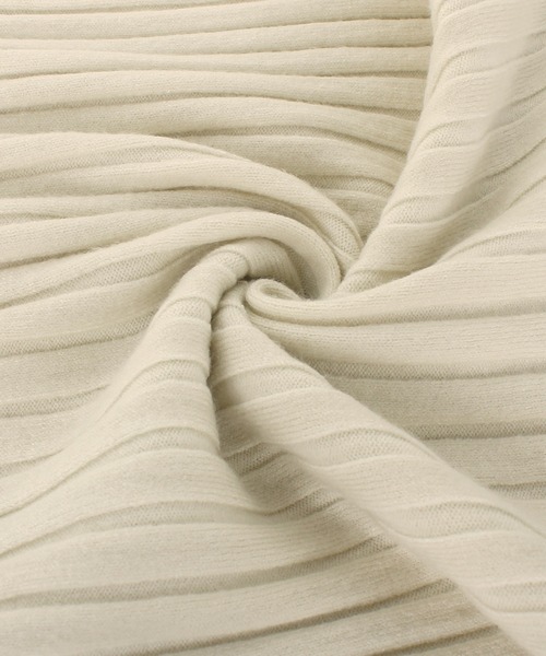 Primazel（プリマゼル）の「長袖メロウニットソー（Tシャツ/カットソー・レディース・ブラック/ベージュ/ホワイト・ONE SIZE）」の13枚目の写真