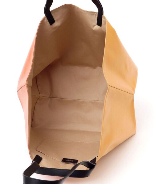 SHIPS(シップス)の「CAHU:Petit Pratique(トートバッグ・レディース・ベージュ/ブラック・ONE SIZE)」の7枚目の写真